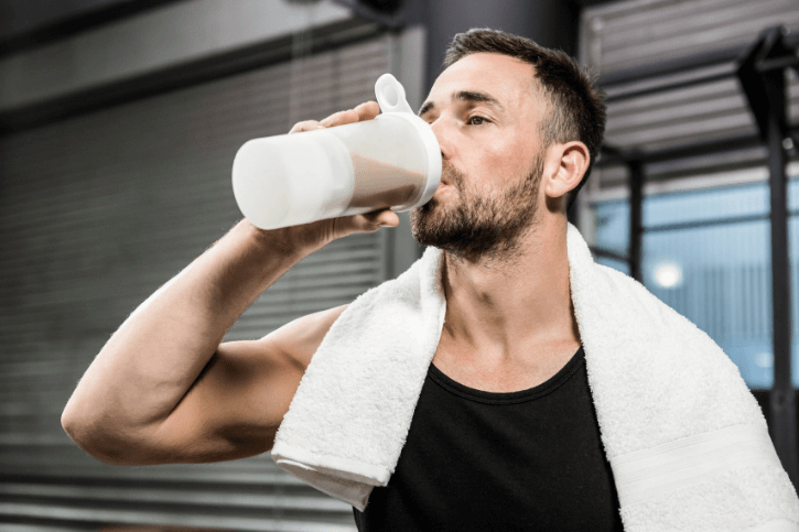 beneficiile proteinei din zer pentru masa musculara